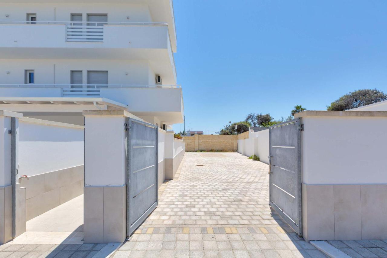 Residence Marelena Casalabate Exterior photo