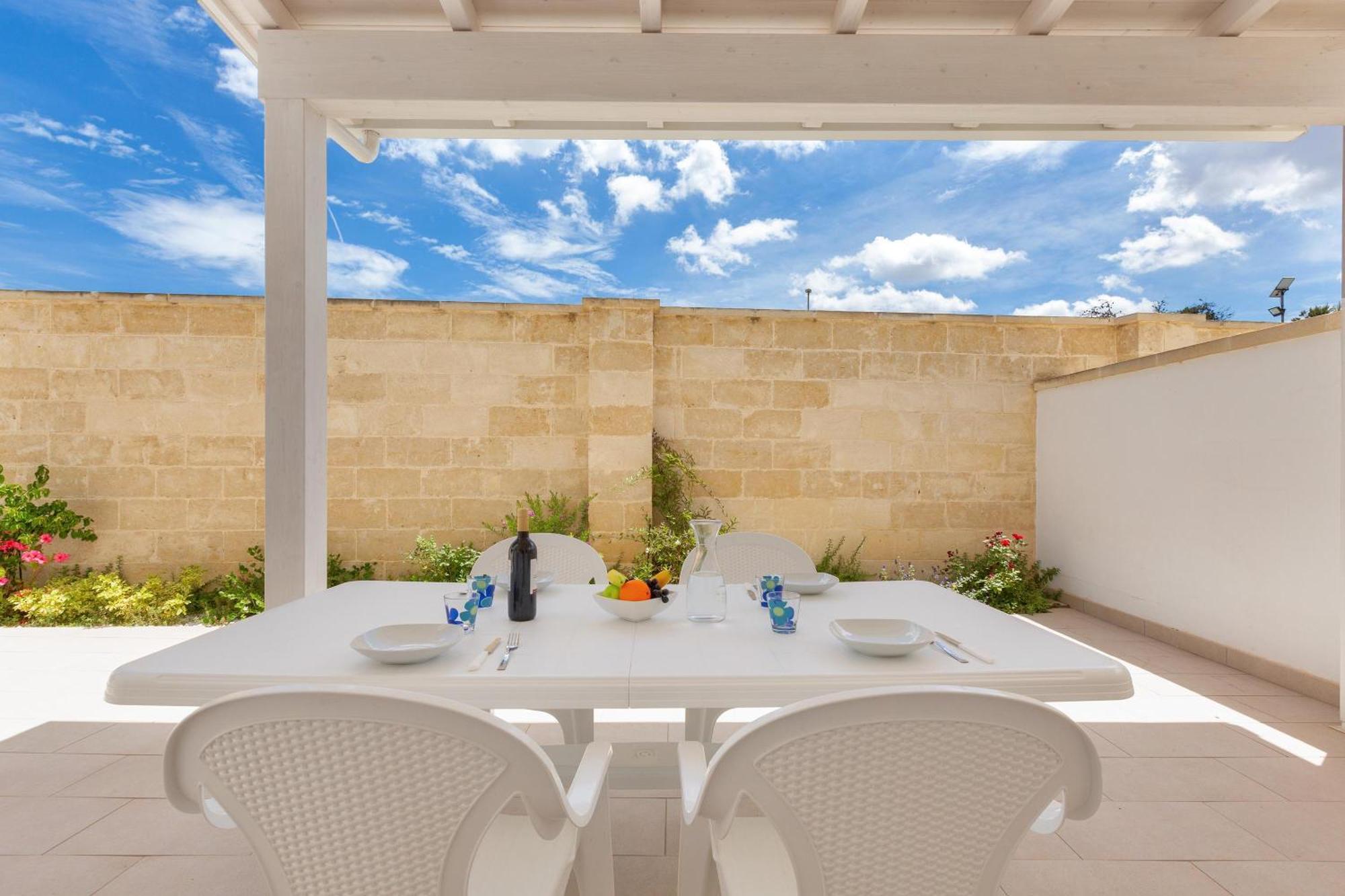 Residence Marelena Casalabate Exterior photo
